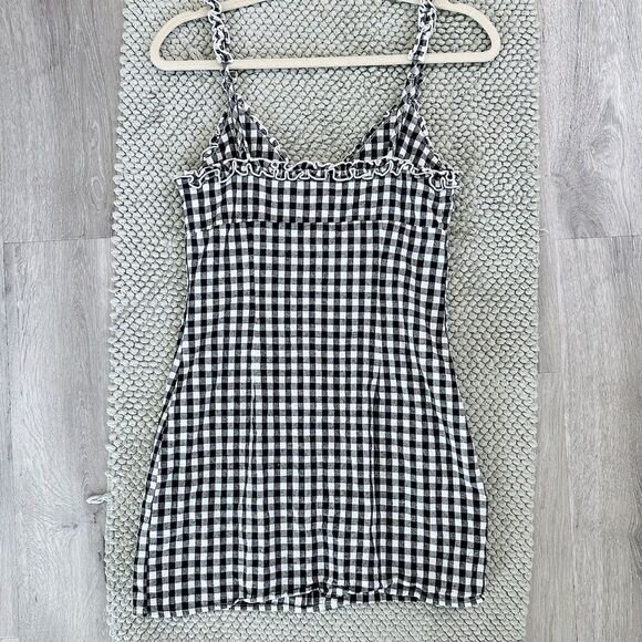 Black and White Gingham Dress - Picture 5 of 5